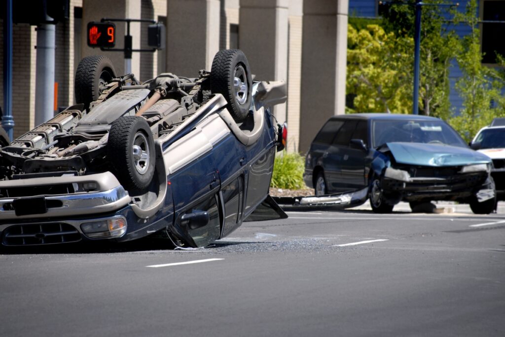 Safety tips to avoid rollover accidents